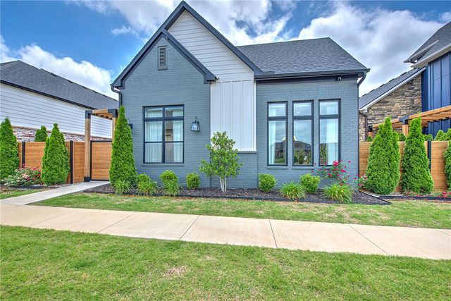 3407 SW Awakening Avenue, Bentonville, AR 72713