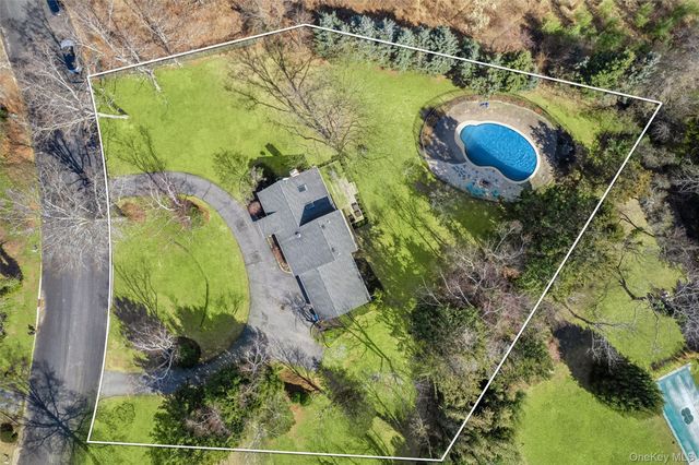 435 Old Saddle Lane, Cutchogue, NY 11935