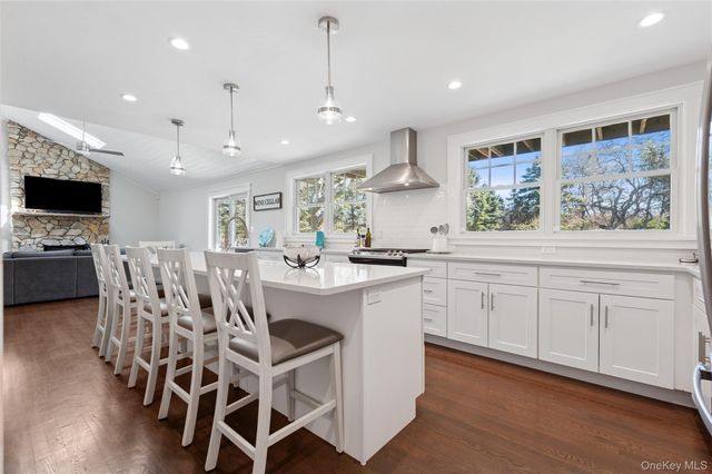 435 Old Saddle Lane, Cutchogue, NY 11935
