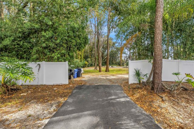 3400 WATERBRIDGE DRIVE, Tampa, FL 33618