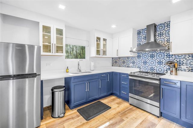 3400 WATERBRIDGE DRIVE, Tampa, FL 33618