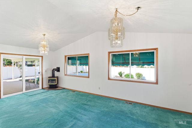 9917 W Whirlaway, Boise, ID 83704