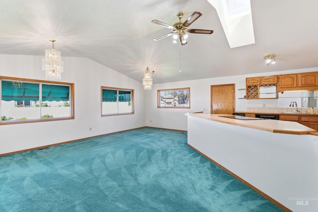 9917 W Whirlaway, Boise, ID 83704