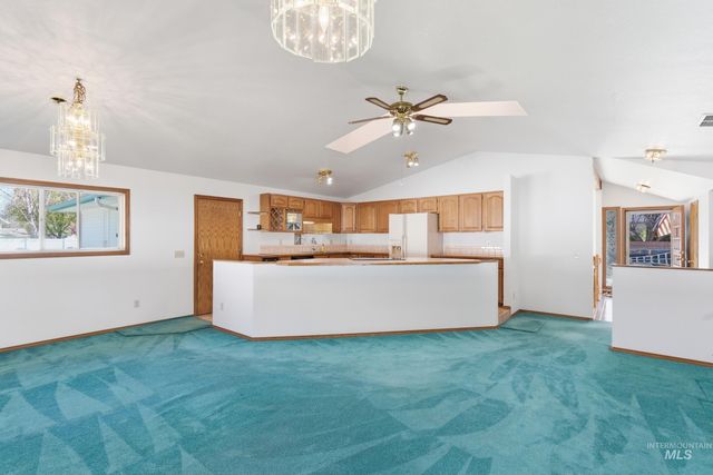 9917 W Whirlaway, Boise, ID 83704