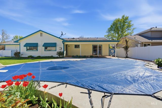 9917 W Whirlaway, Boise, ID 83704