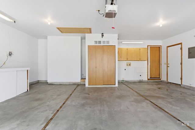 9917 W Whirlaway, Boise, ID 83704