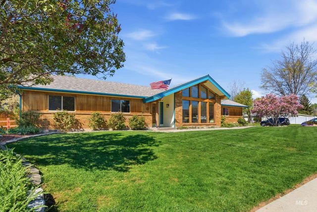 9917 W Whirlaway, Boise, ID 83704