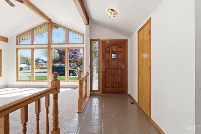 9917 W Whirlaway, Boise, ID 83704