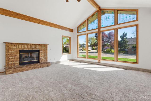 9917 W Whirlaway, Boise, ID 83704