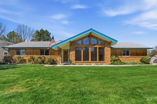 9917 W Whirlaway, Boise, ID 83704