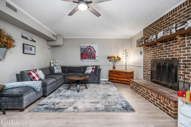 2205 Hidden Cove Rd Rd, Cookeville, TN 38506