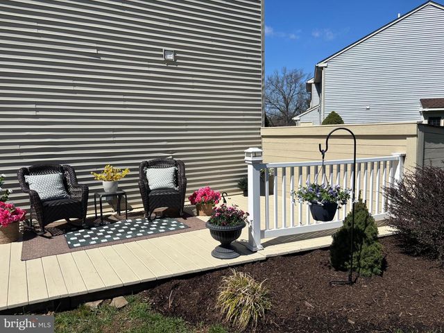 393 KENT LN, Perkasie, PA 18944