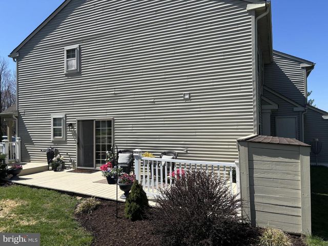 393 KENT LN, Perkasie, PA 18944