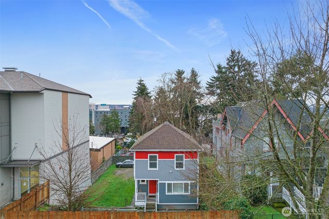 1415 S Yakima Avenue, Tacoma, WA 98405