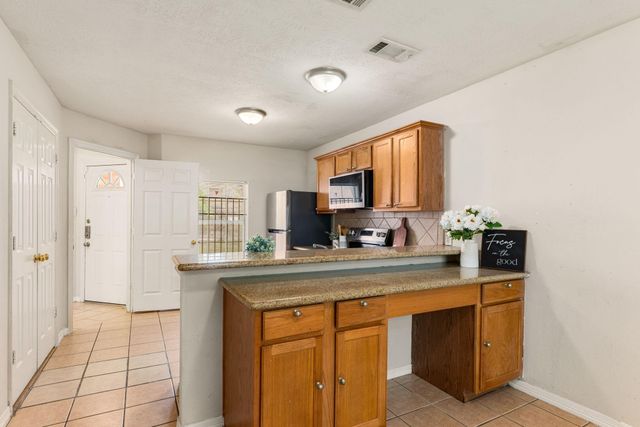 6418 England Street, Houston, TX 77021