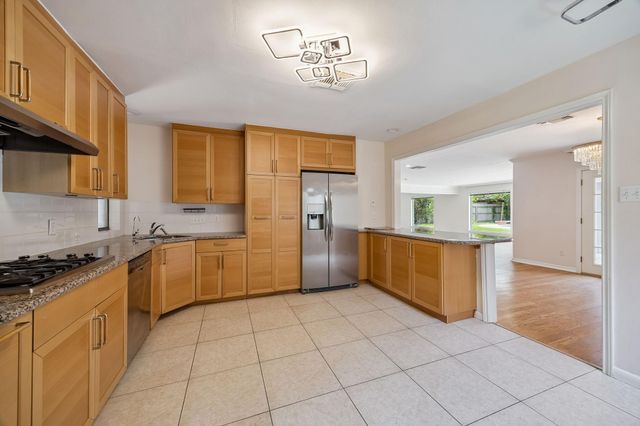 10314 Olympia Drive, Houston, TX 77042