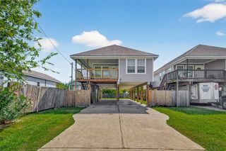 329 14th Street, San Leon, TX 77539