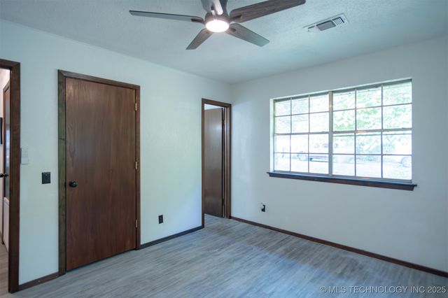 207 SE K, Antlers, OK 74523