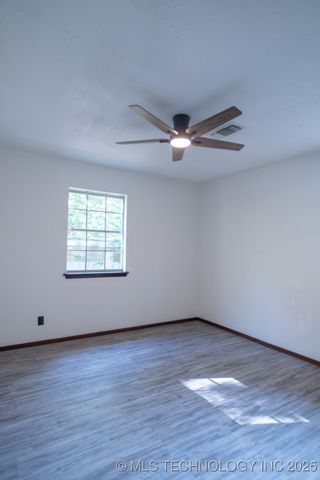 207 SE K, Antlers, OK 74523