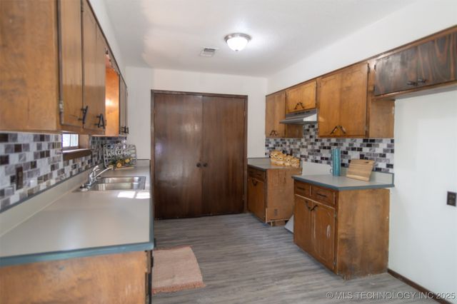 207 SE K, Antlers, OK 74523