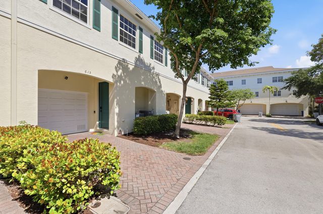 615 SW 2nd Terrace, Pompano Beach, FL 33060