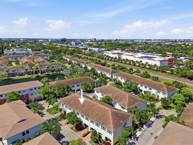 615 SW 2nd Terrace, Pompano Beach, FL 33060