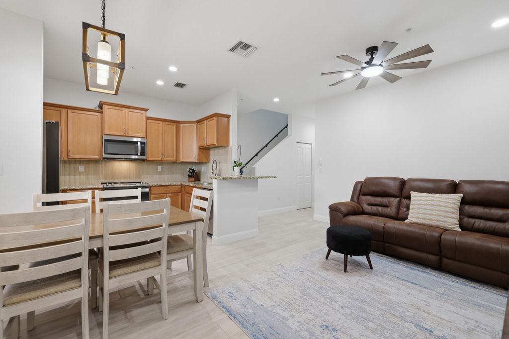 615 SW 2nd Terrace, Pompano Beach, FL 33060