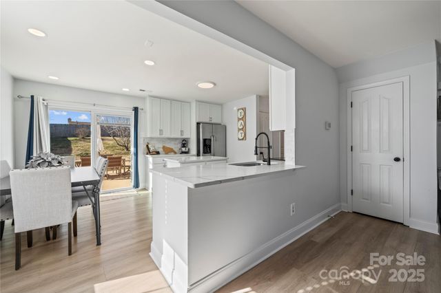 11512 Chapeclane Road, Charlotte, NC 28278