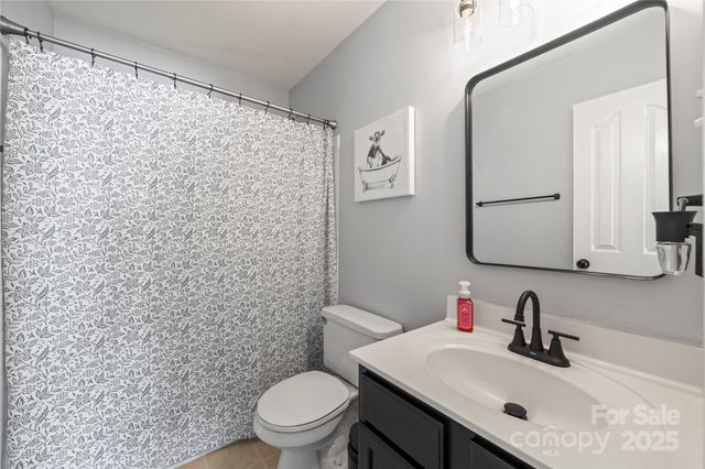 11512 Chapeclane Road, Charlotte, NC 28278