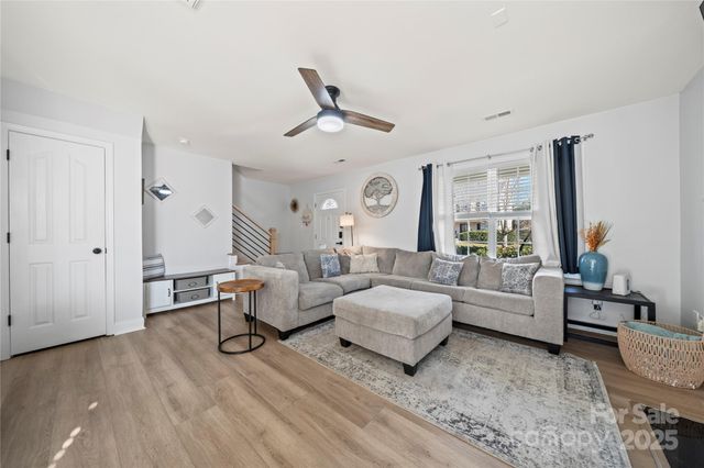 11512 Chapeclane Road, Charlotte, NC 28278