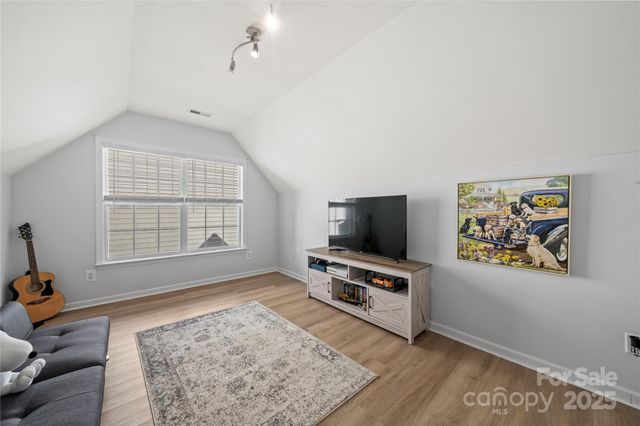 11512 Chapeclane Road, Charlotte, NC 28278