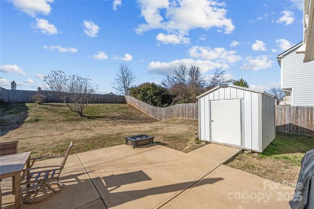 11512 Chapeclane Road, Charlotte, NC 28278