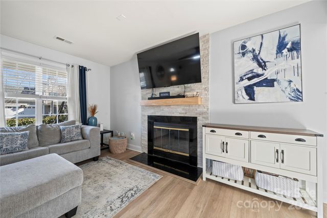 11512 Chapeclane Road, Charlotte, NC 28278