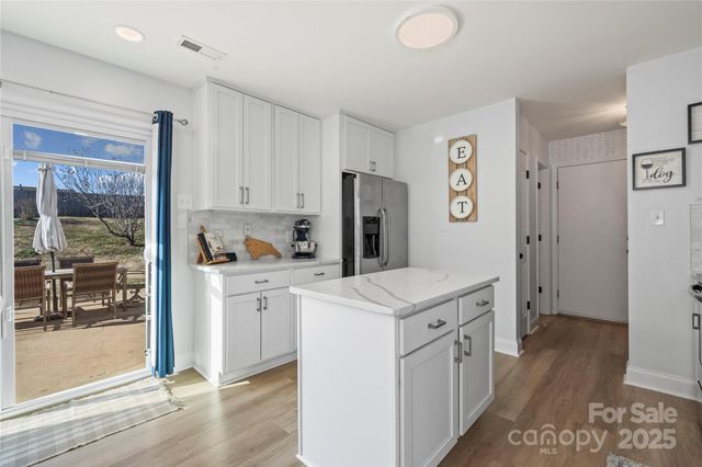 11512 Chapeclane Road, Charlotte, NC 28278