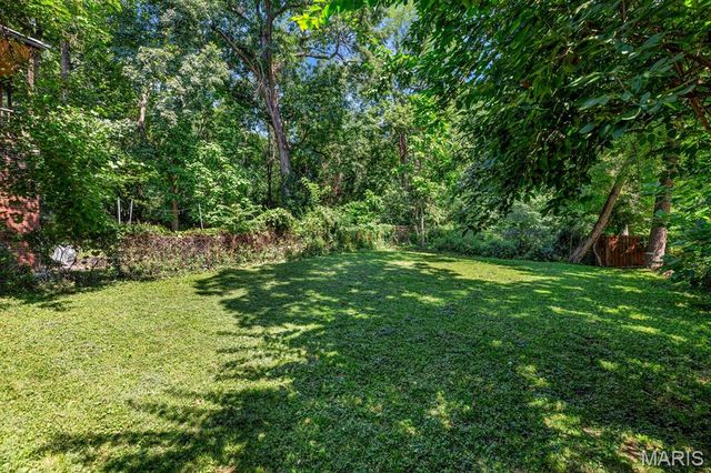 6917 Garner Avenue, St Louis, MO 63139