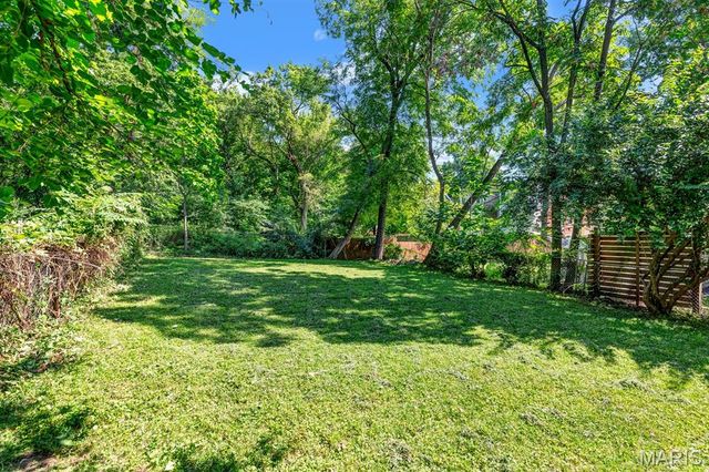 6917 Garner Avenue, St Louis, MO 63139