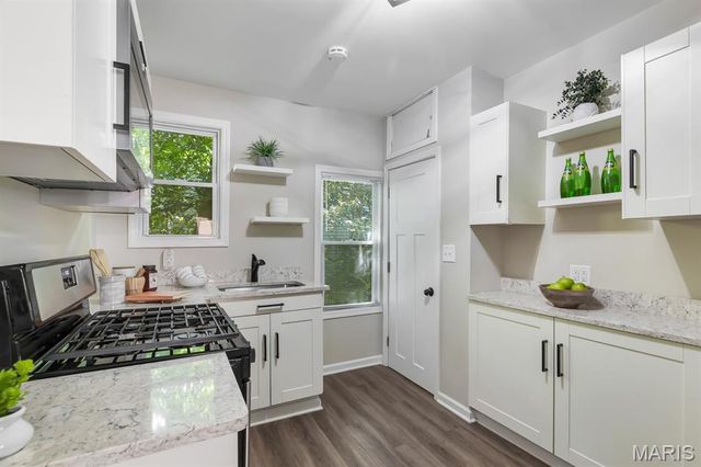 6917 Garner Avenue, St Louis, MO 63139