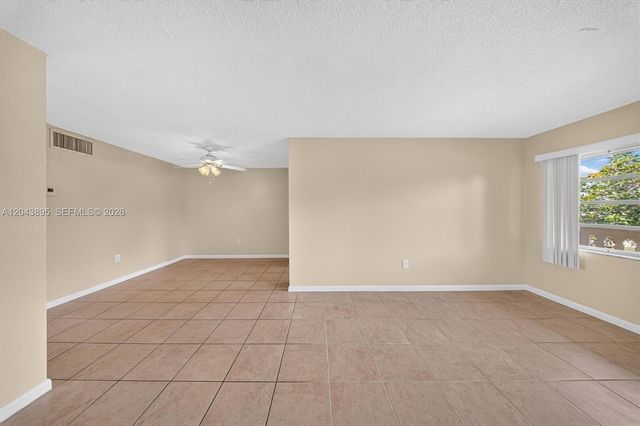 20311 NE 2nd Avenue 21, Miami, FL 33179