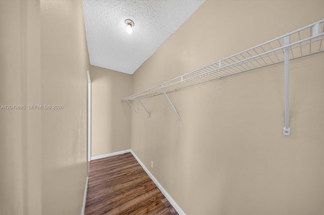 20311 NE 2nd Avenue 21, Miami, FL 33179