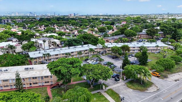 20311 NE 2nd Avenue 21, Miami, FL 33179