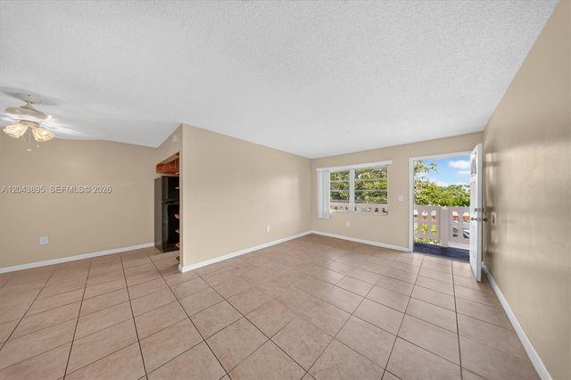 20311 NE 2nd Avenue 21, Miami, FL 33179