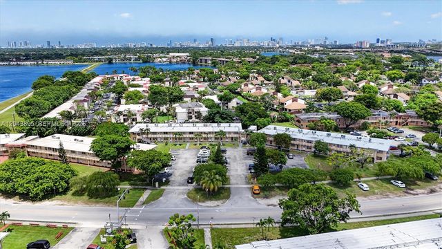 20311 NE 2nd Avenue 21, Miami, FL 33179