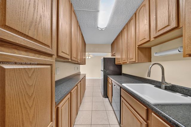 20311 NE 2nd Avenue 21, Miami, FL 33179