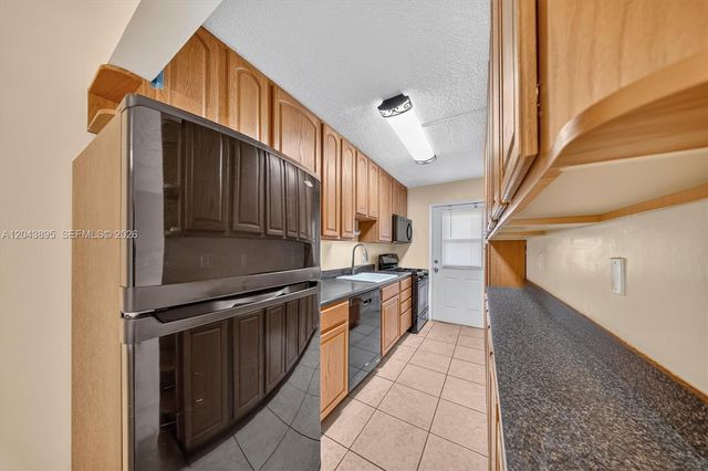 20311 NE 2nd Avenue 21, Miami, FL 33179