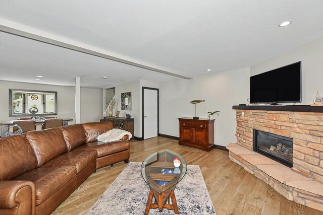 28906 Beach DRIVE, Waterford, WI 53185