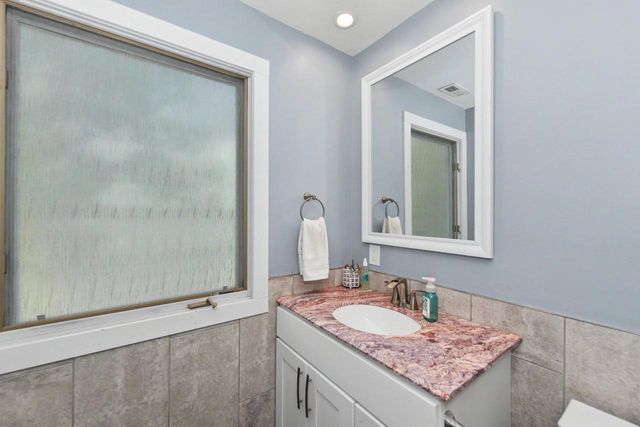 28906 Beach DRIVE, Waterford, WI 53185