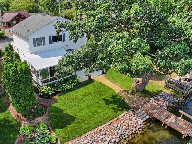 28906 Beach DRIVE, Waterford, WI 53185
