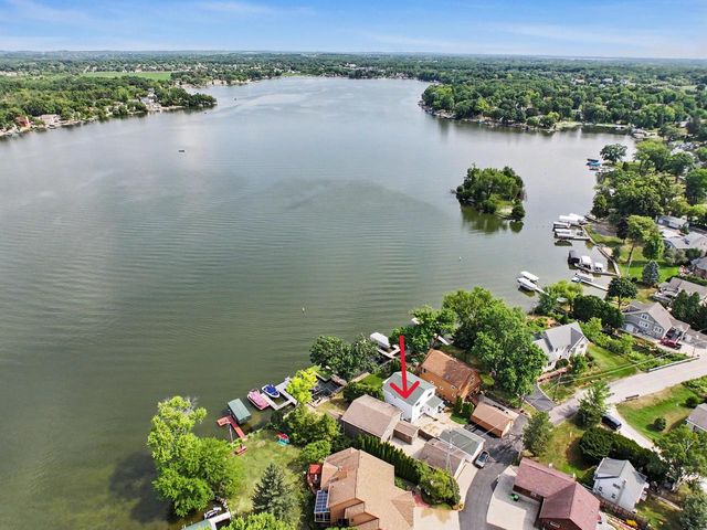 28906 Beach DRIVE, Waterford, WI 53185
