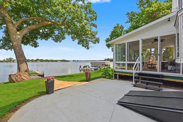28906 Beach DRIVE, Waterford, WI 53185