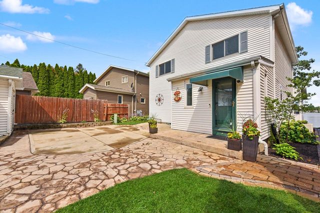 28906 Beach DRIVE, Waterford, WI 53185